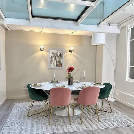 Luxurious Flat In Saint-germain-des-pres *
