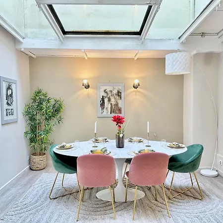 Luxurious Flat In Saint-germain-des-pres