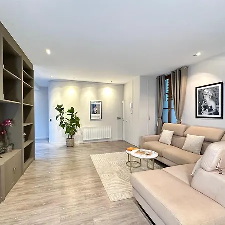 Apartment Luxurious Flat In Saint-germain-des-pres Paris