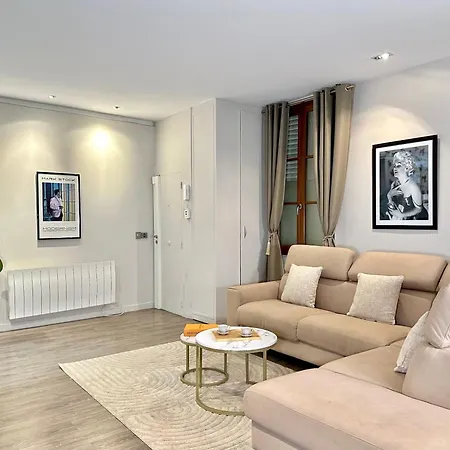 Luxurious Flat In Saint-germain-des-pres