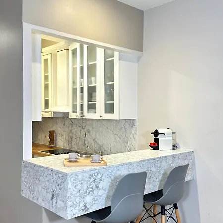 Luxurious Flat In Saint-germain-des-pres Paris