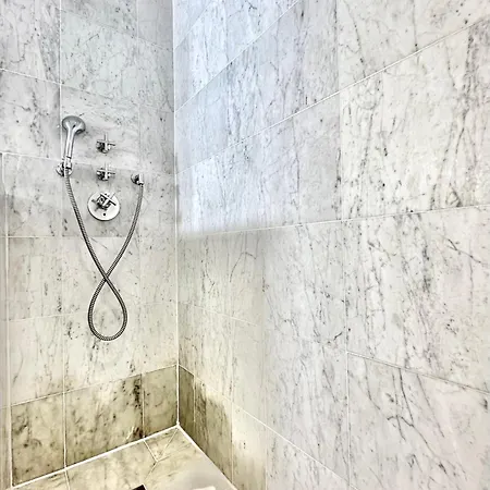 Luxurious Flat In Saint-germain-des-pres *