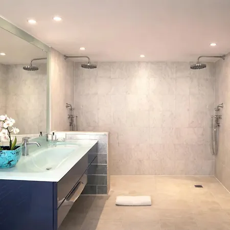 Saint Germain Des Pres - Prestige Loft For 6, 2br Paris